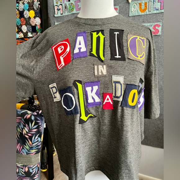 Ransom Note Letters - Crop Tee - Dark Grey Panic - Picture 2 of 8